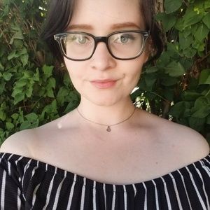 Meet your Posher, Eva